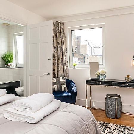 The Secret Kensington Garden Mews-2 Bedroom Full House-2 Train Lines- Spacious-Kings Road- Harrods -Chelsea Stadium-Private Small Patio London Eksteriør billede